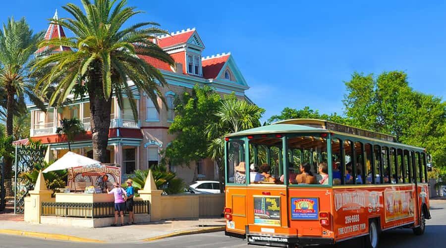 Day in Key West - Private SUV Tour From Miami - Butterflies, Art, and Quiet Stops Between the Big Names