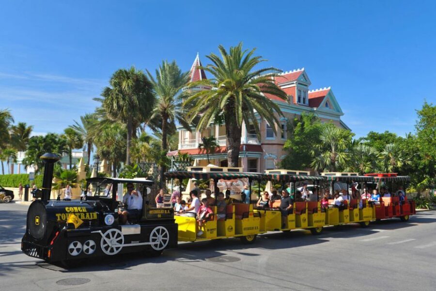 Key West Conch Train Tour - Getting on at Conch Tour Train Station (303 Front Street) and Timing Your Day