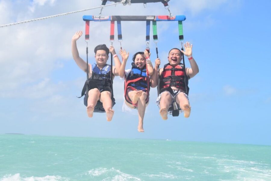 Key West Parasailing at Smathers Beach - Boarding the boat: harness time and how the crew sets expectations