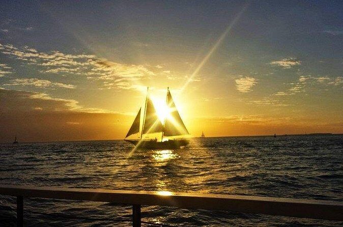 Private Full-Day Tour of Florida Keys from Key Largo to Key West - Key West Time: 3 Hours to Choose Your Own Adventure