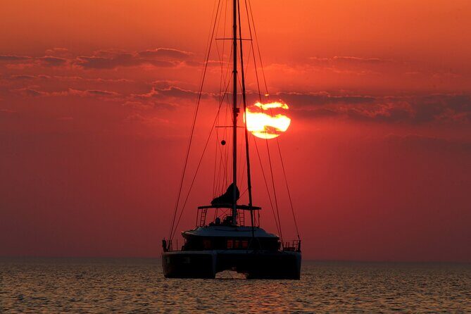 Ultimate Key West Day: Dolphin & Snorkel Combo with Sunset Sail - Boat Comfort, Capacity, and Real-World Packing Tips